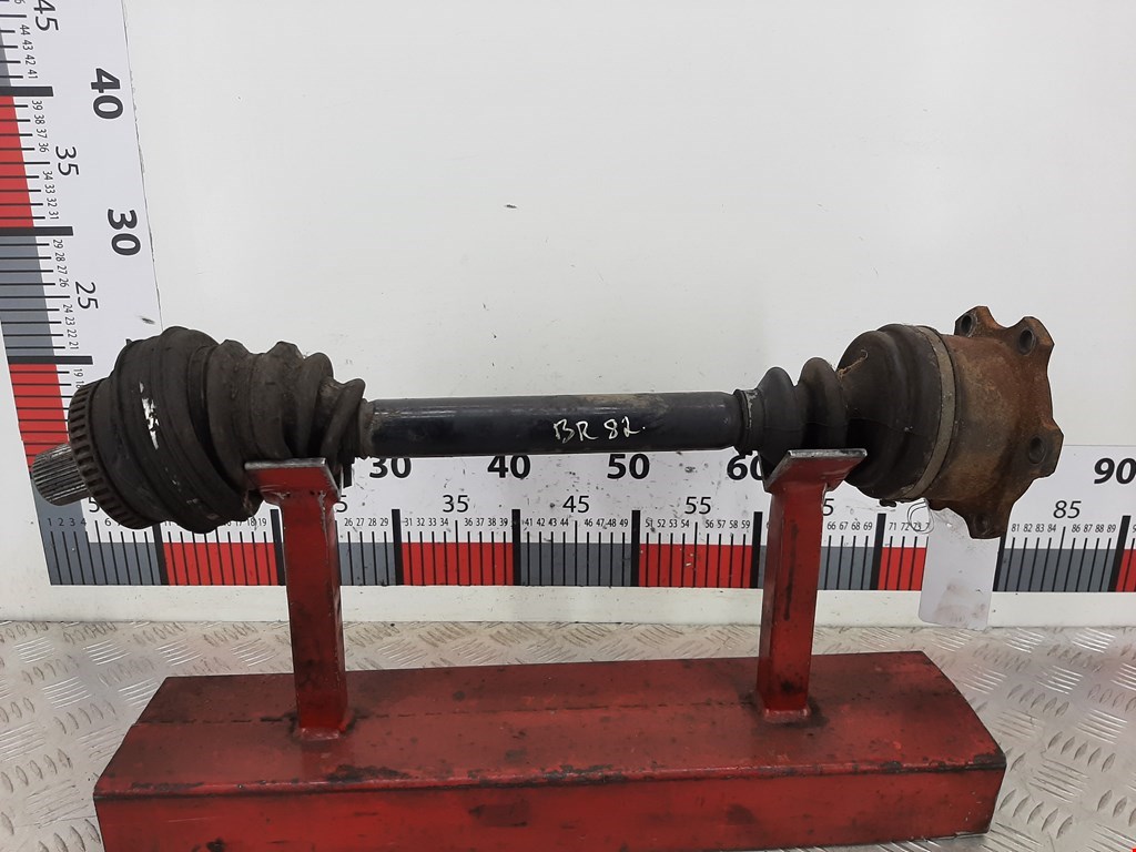 Полуось (привод, приводной вал) передняя правая SKODA Superb 2002-2008