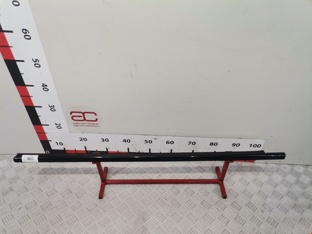 Накладка декоративная (молдинг) стекла двери передней левой Mercedes C-Class (W203) (2000-2008)