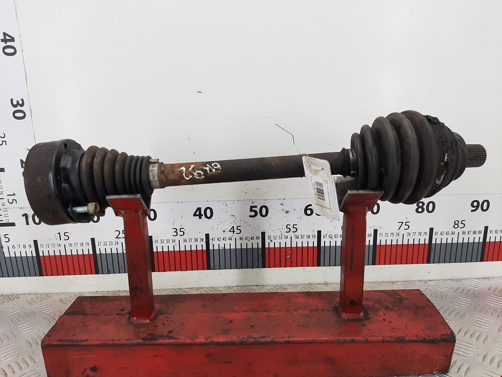 Полуось передняя левая (приводной вал шрус) Volkswagen Touran 1 (2003-2015)