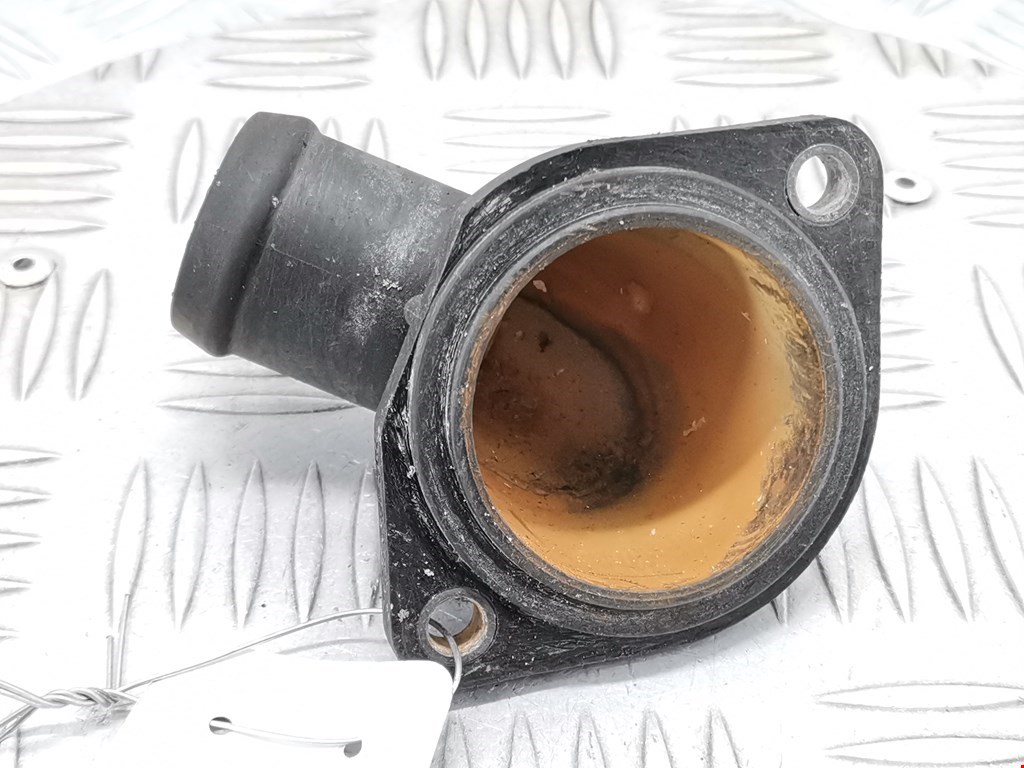 Корпус термостата VOLKSWAGEN Passat B5 1997-2005