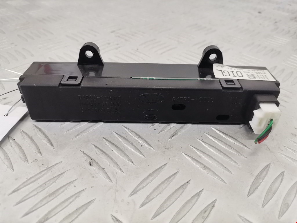 Часы KIA Rio II 2005-2011