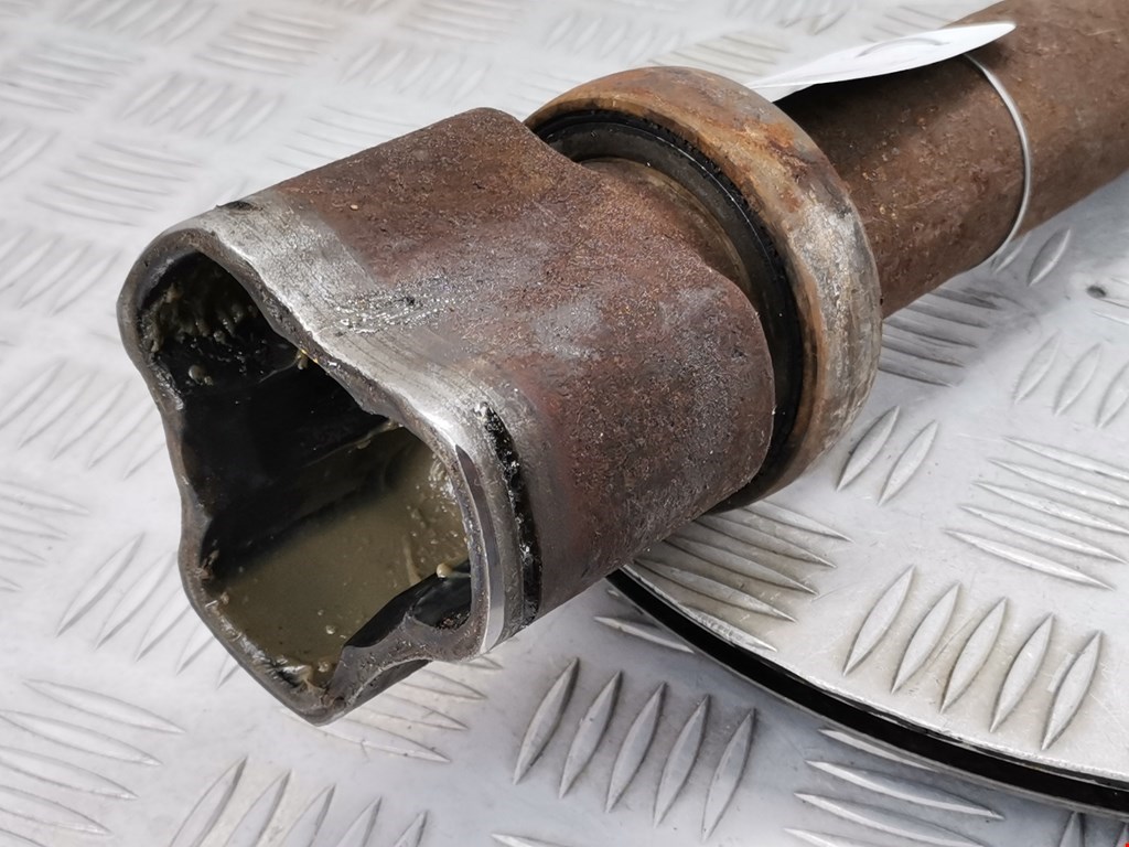 Полуось (привод, приводной вал) передняя правая FORD Fiesta 2008-2012