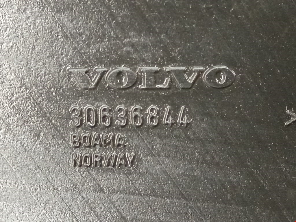 Воздухозаборник (наружный) VOLVO XC90 2002-2014