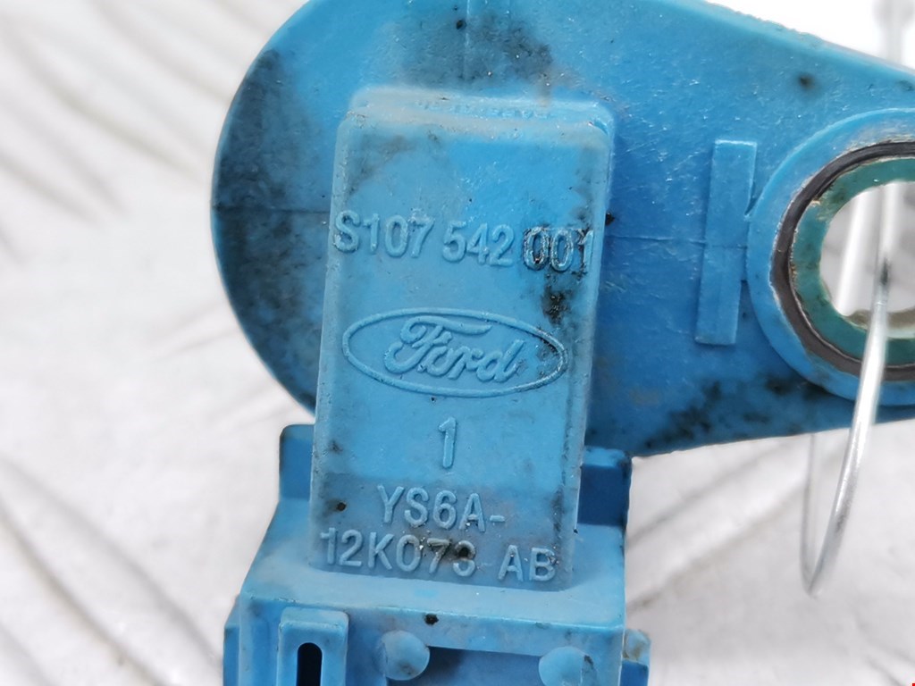 Датчик положения распредвала FORD Fiesta 2008-2012