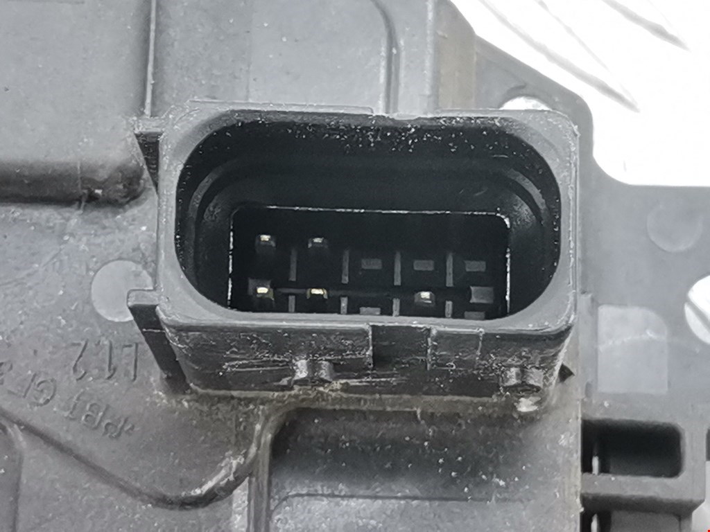 Замок двери передней левой OPEL Zafira B 2005-2012