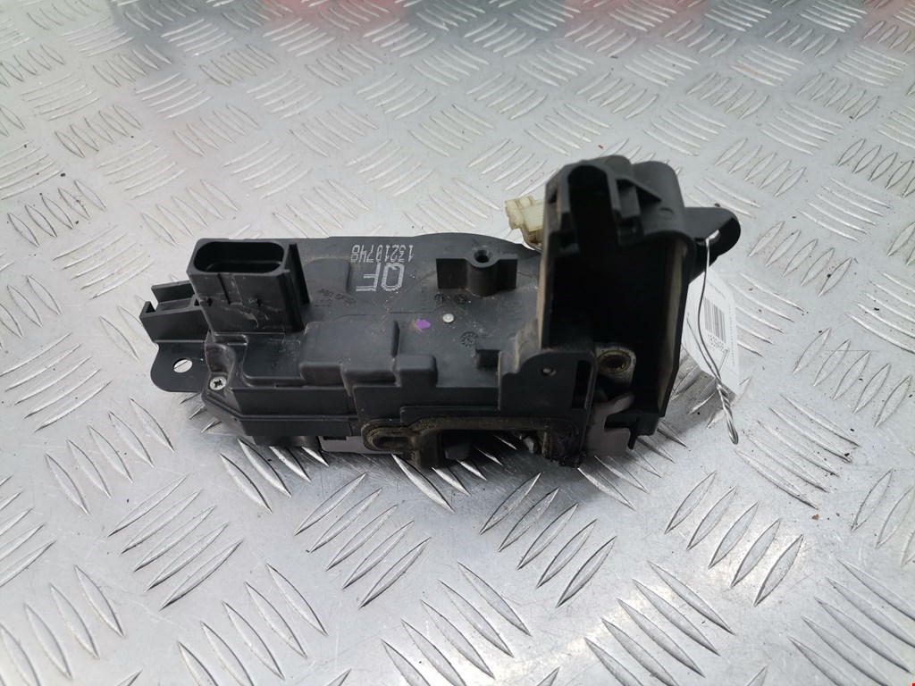 Замок двери передней левой OPEL Zafira B 2005-2012