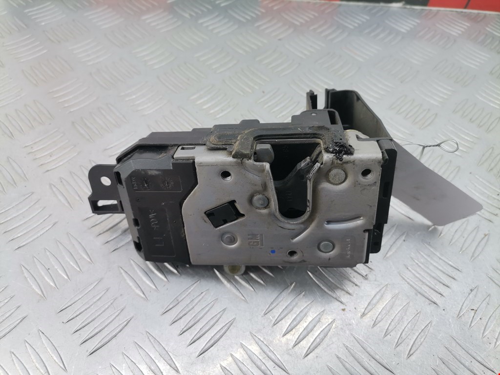 Замок двери передней левой OPEL Zafira B 2005-2012