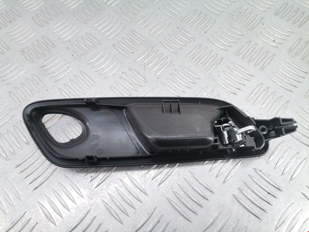 Ручка дверная задняя внутренняя левая VOLKSWAGEN Passat CC 2008-2017