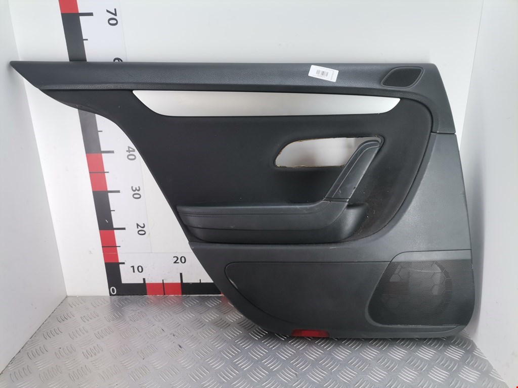 Обшивка (карта) двери задней левой Volkswagen Passat CC (2008-2018)