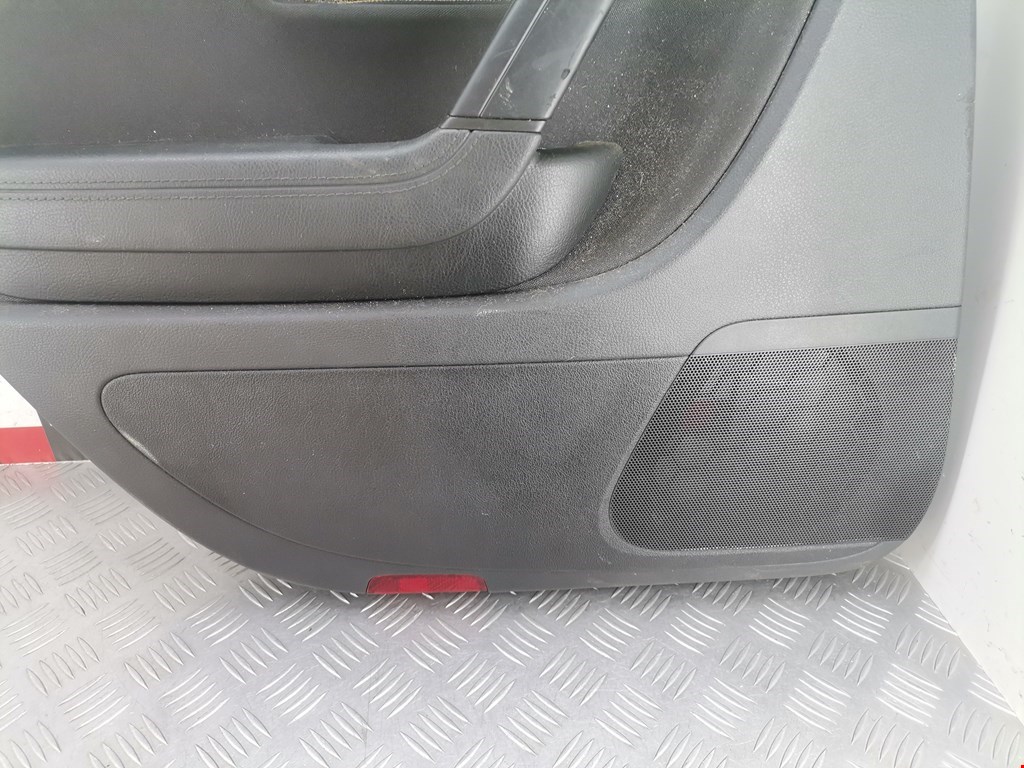 Обшивка двери задняя левая VOLKSWAGEN Passat CC 2008-2017