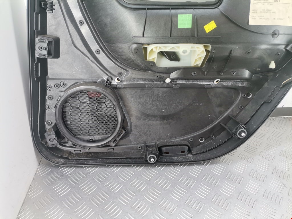 Обшивка двери задняя левая VOLKSWAGEN Passat CC 2008-2017