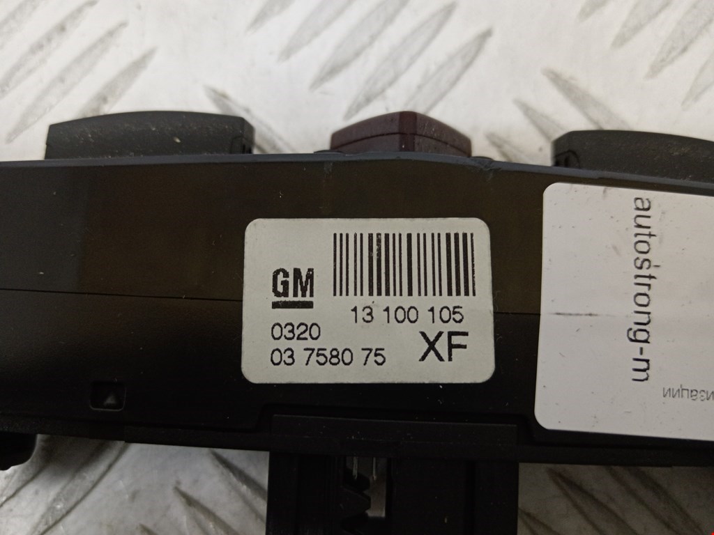 Кнопка аварийной сигнализации (аварийки) OPEL Zafira B 2005-2012