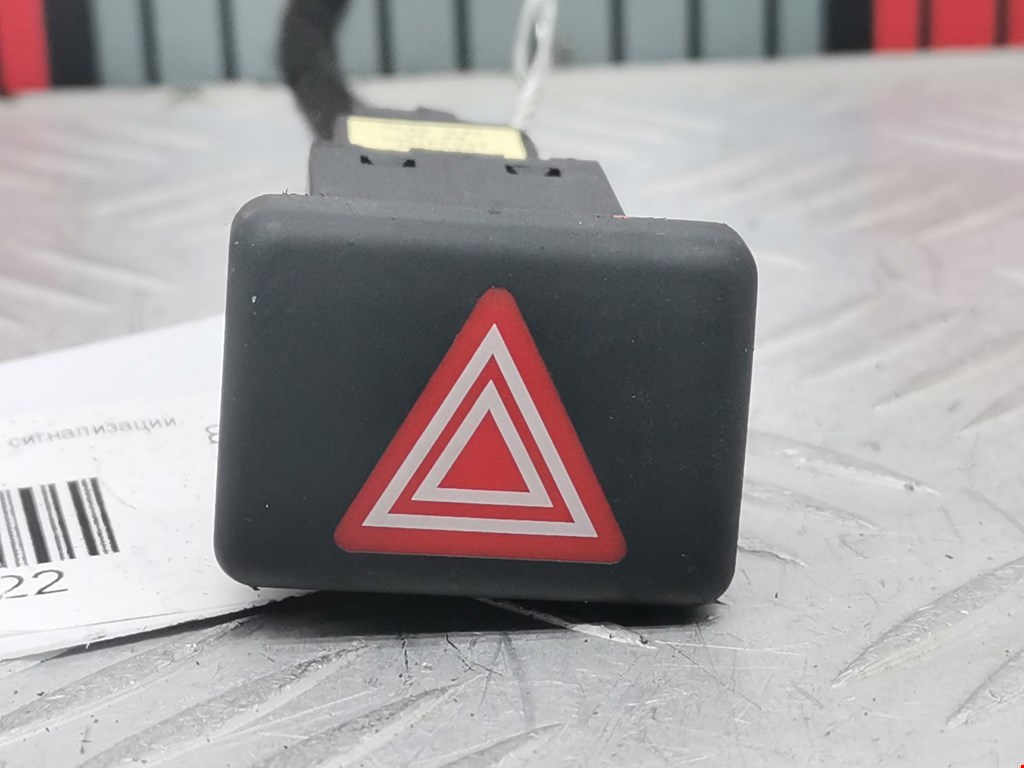 Кнопка аварийной сигнализации (аварийки) AUDI A4 B6 2001-2005