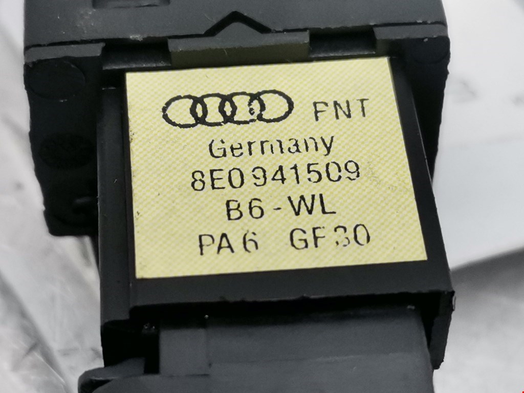 Кнопка аварийной сигнализации (аварийки) AUDI A4 B6 2001-2005