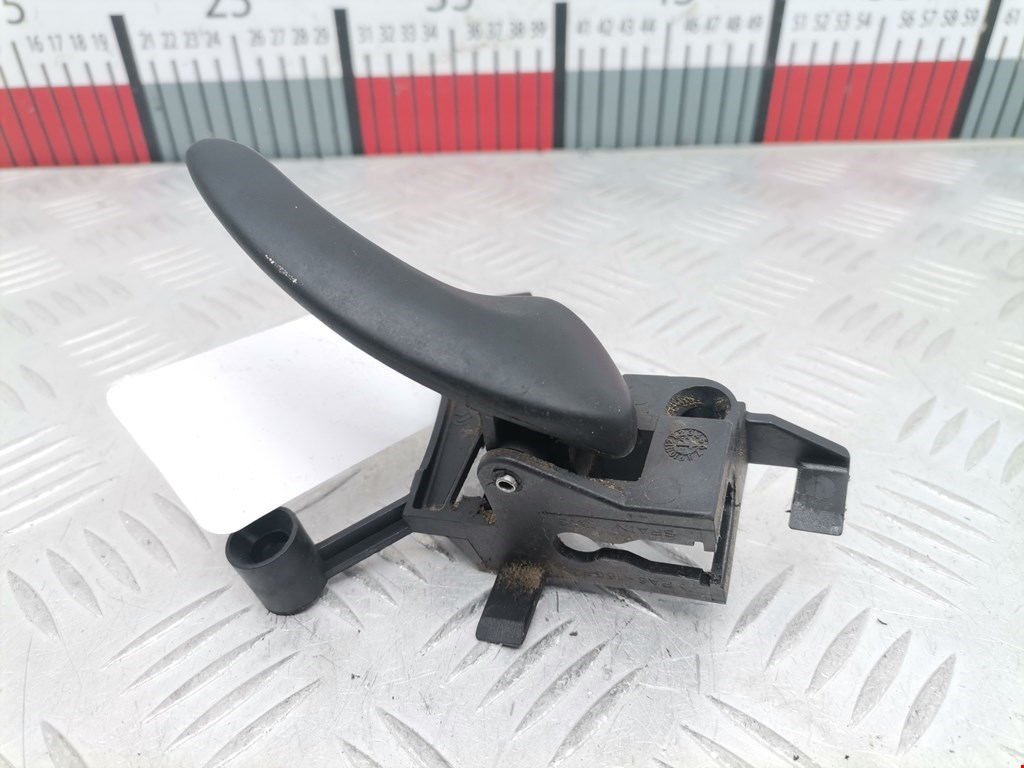 Ручка дверная задняя внутренняя правая VOLKSWAGEN Sharan 1995-2010