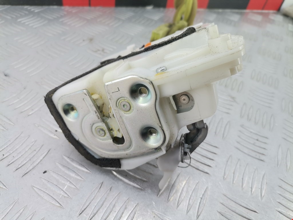 Замок двери задней левой MAZDA CX-5 2011-2017