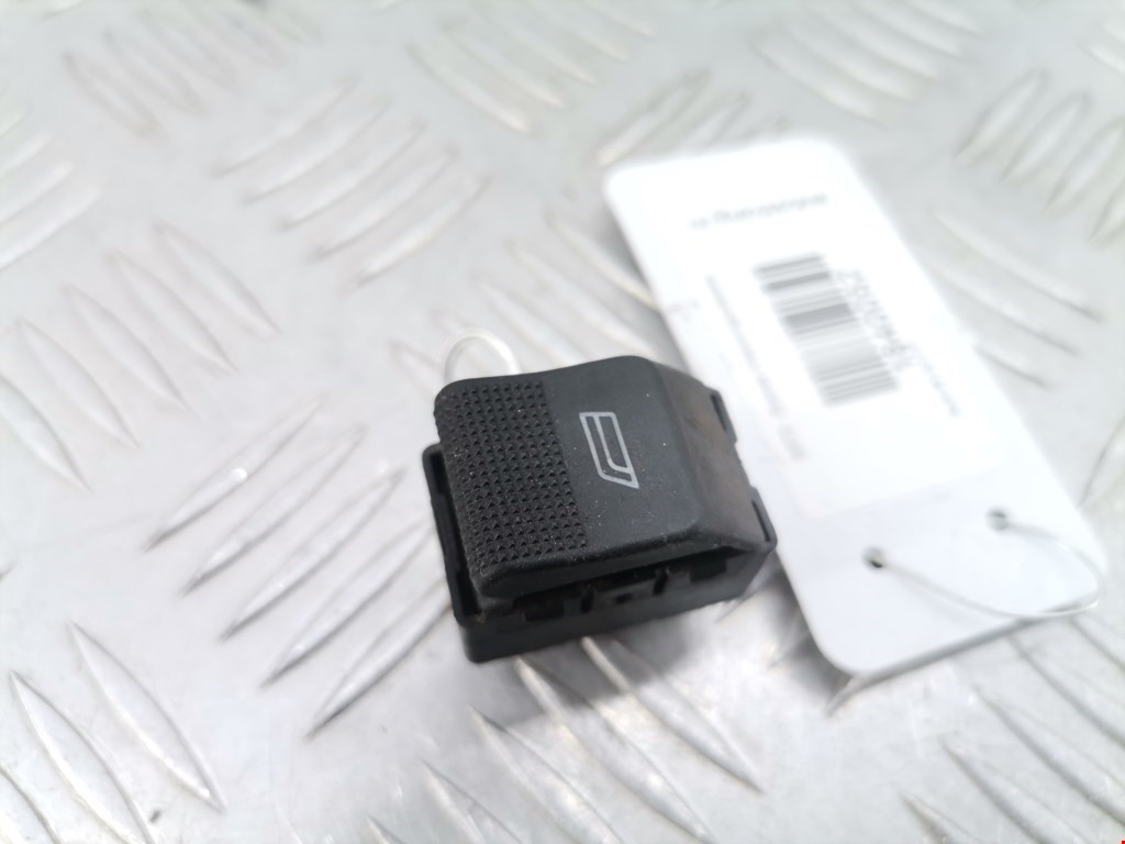 Кнопка стеклоподъемника AUDI A8 D2 1994-2002