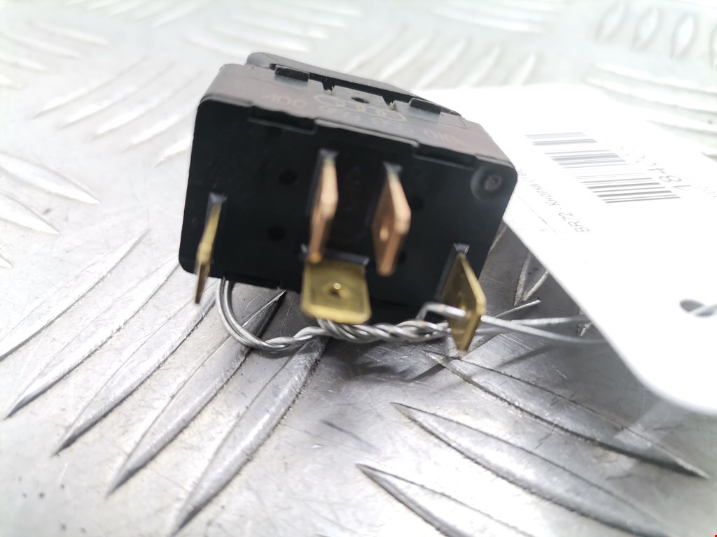 Кнопка стеклоподъемника AUDI A8 D2 1994-2002