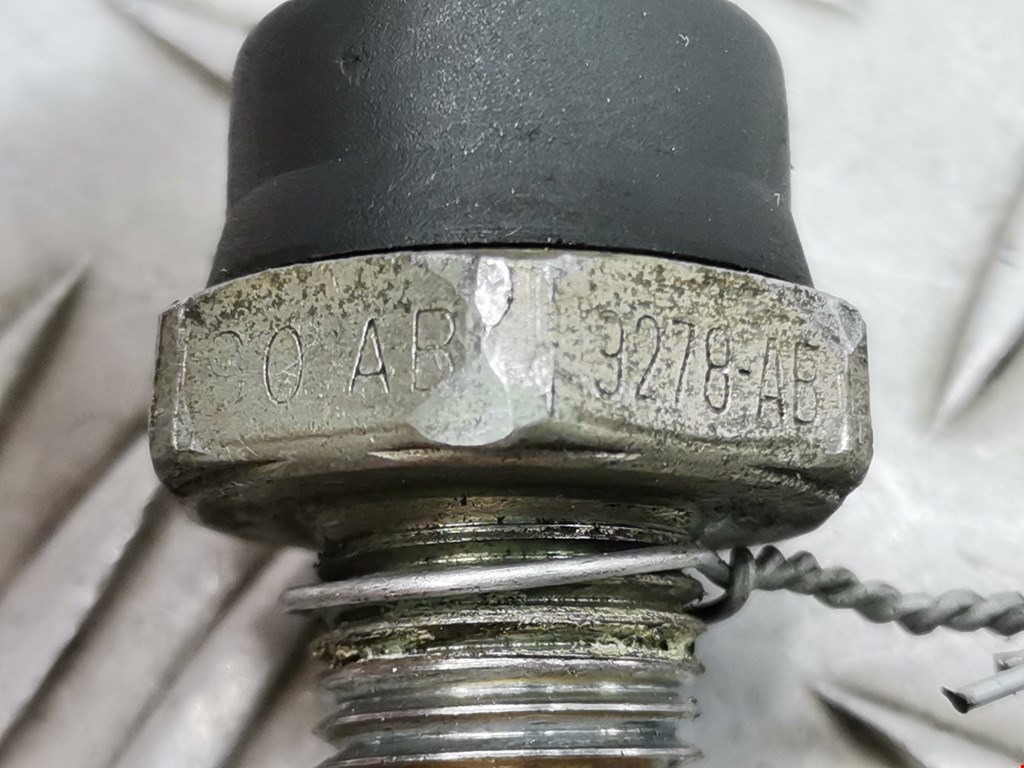 Датчик давления масла FORD Mondeo II 1996-2000