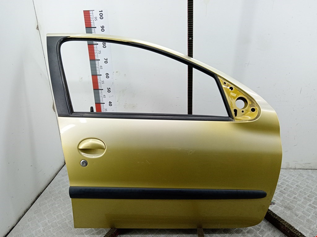 Дверь передняя правая PEUGEOT 206 1998-2012
