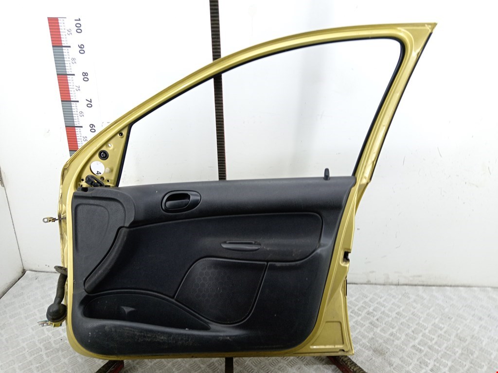 Дверь передняя правая PEUGEOT 206 1998-2012