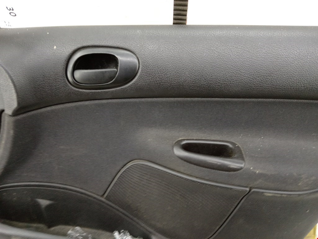 Дверь передняя правая PEUGEOT 206 1998-2012