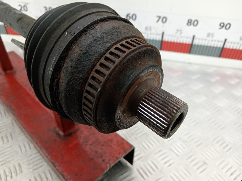 Полуось (привод, приводной вал) передняя правая VOLKSWAGEN Sharan 1995-2010