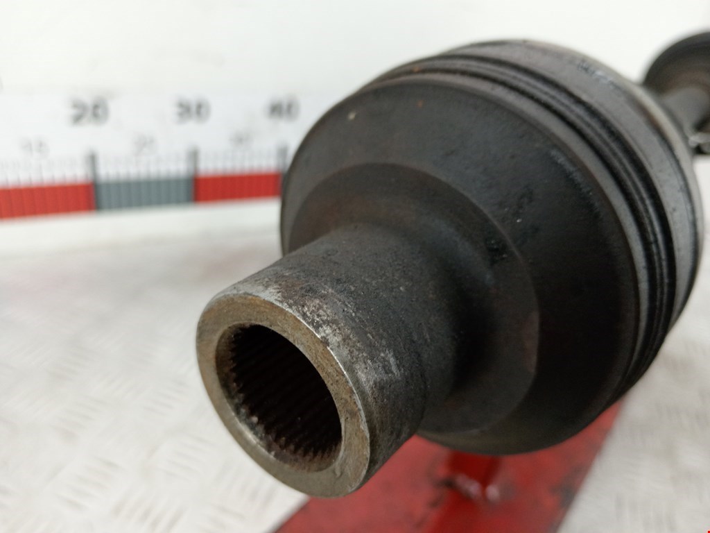 Полуось (привод, приводной вал) передняя правая VOLKSWAGEN Sharan 1995-2010