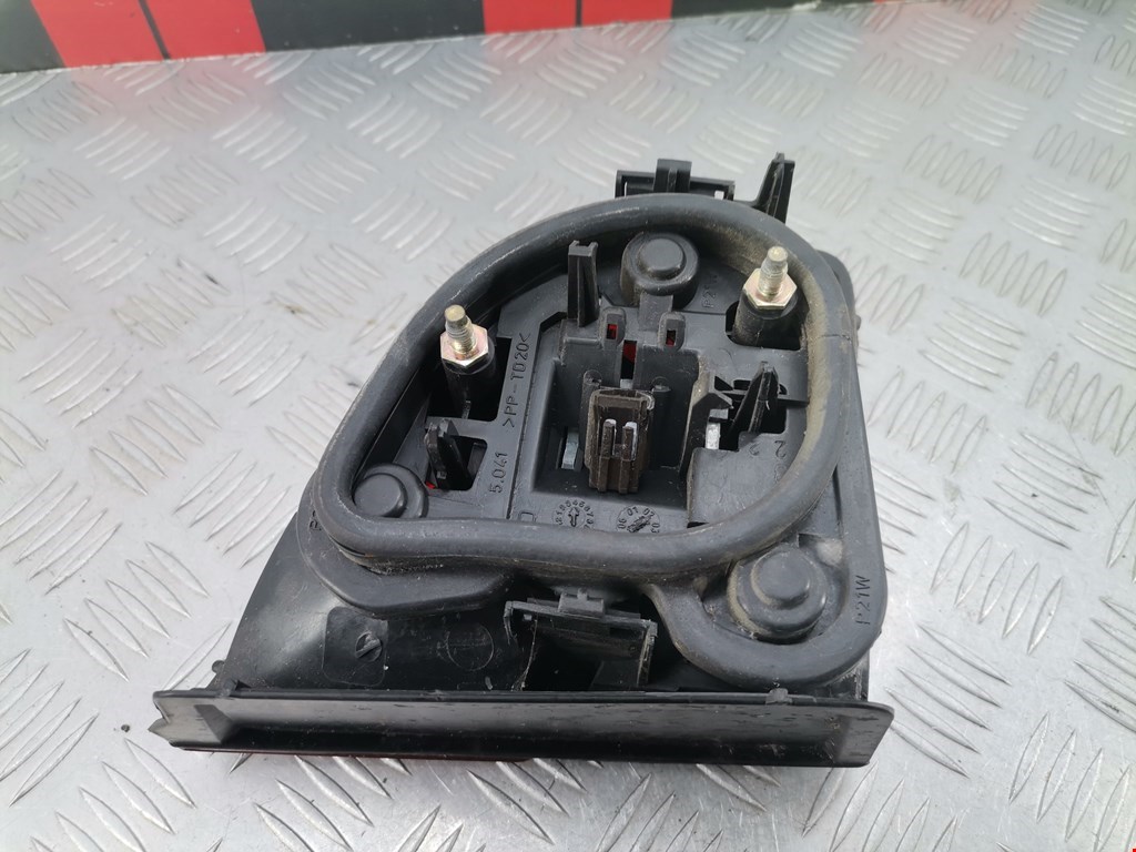 Фонарь задний внутренний правый PEUGEOT 406 1995-1999