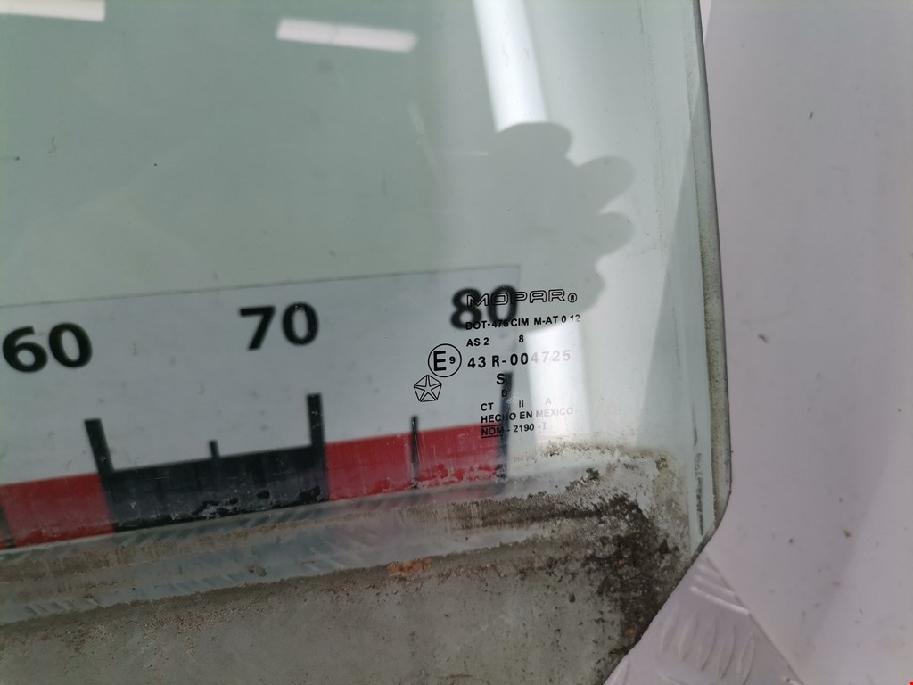 Стекло двери заднее правое DODGE Journey 2008-2020