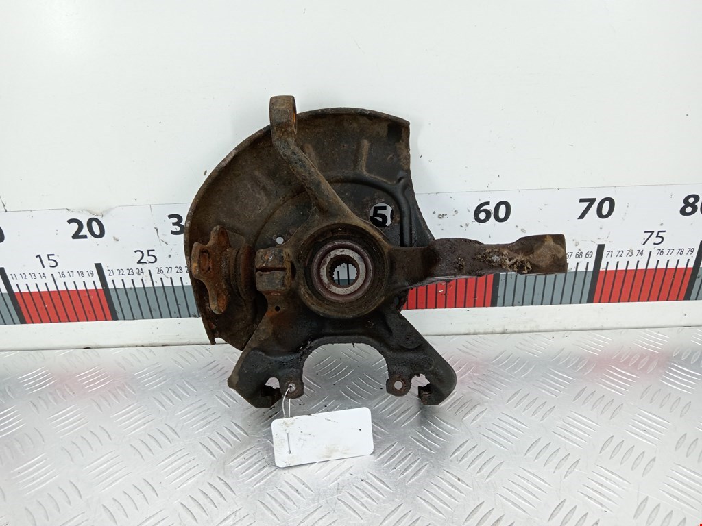 Ступица передняя левая VOLKSWAGEN Golf III 1991-1997