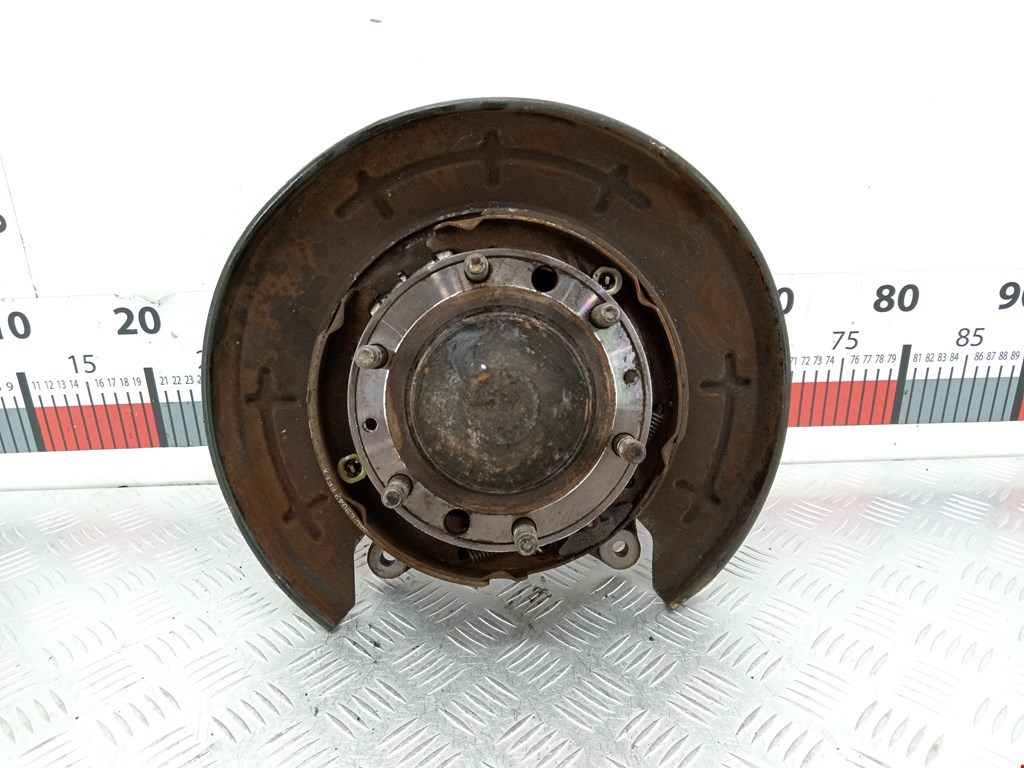 Ступица задняя левая KIA Carnival II 2006-2014