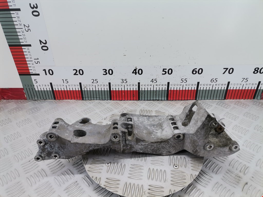 Кронштейн генератора SEAT Alhambra 1996-2010