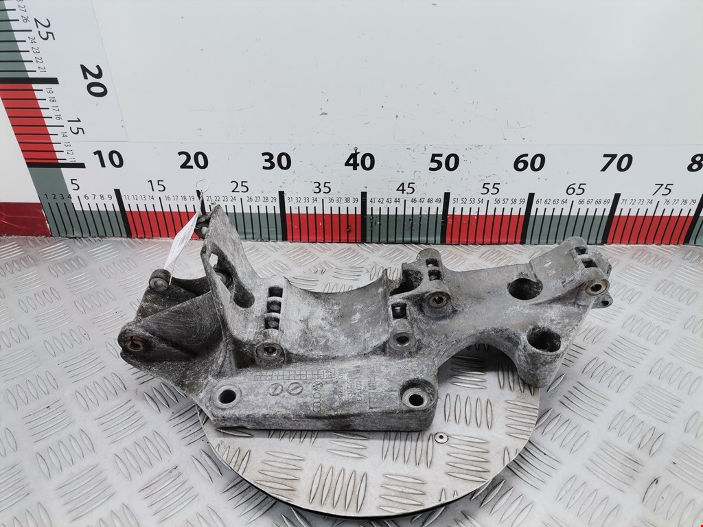 Кронштейн генератора SEAT Alhambra 1996-2010