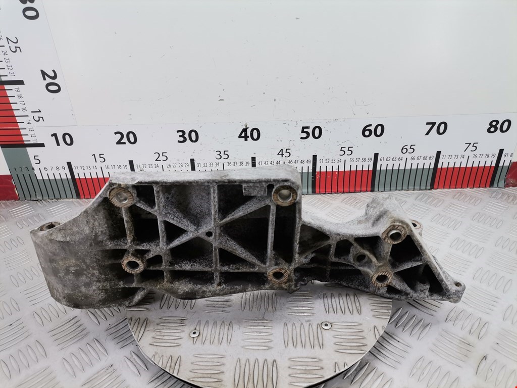 Кронштейн генератора SEAT Alhambra 1996-2010