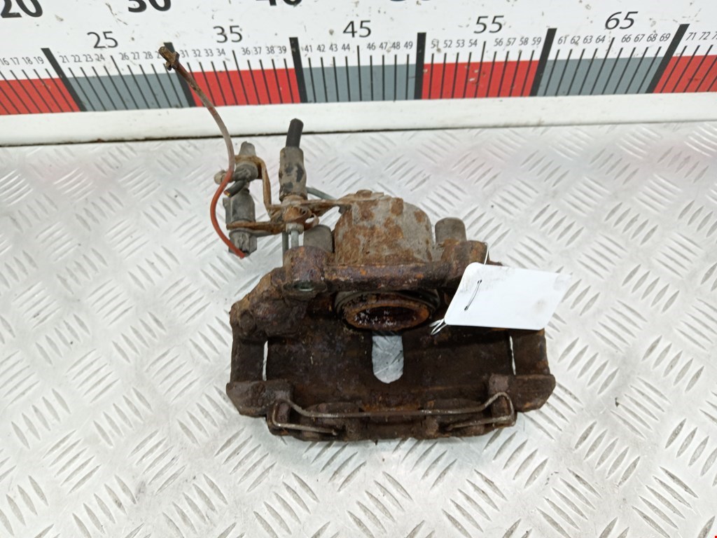 Суппорт передний правый VOLKSWAGEN Passat B5 1997-2005