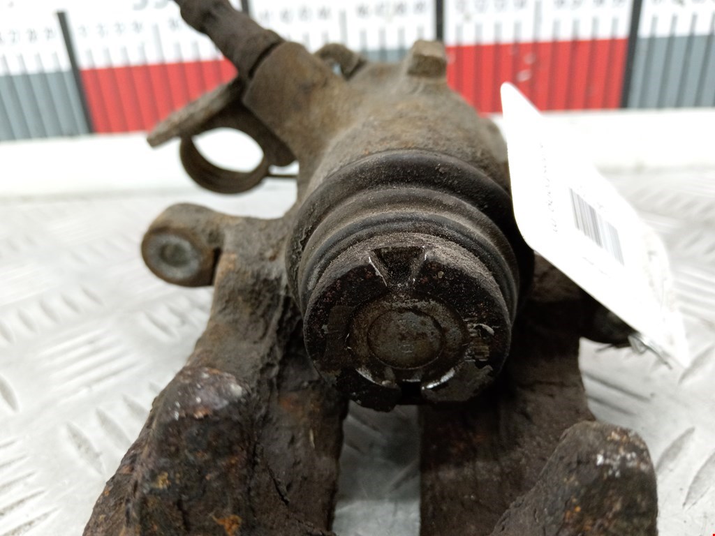 Суппорт задний правый AUDI A4 B5 1995-2001