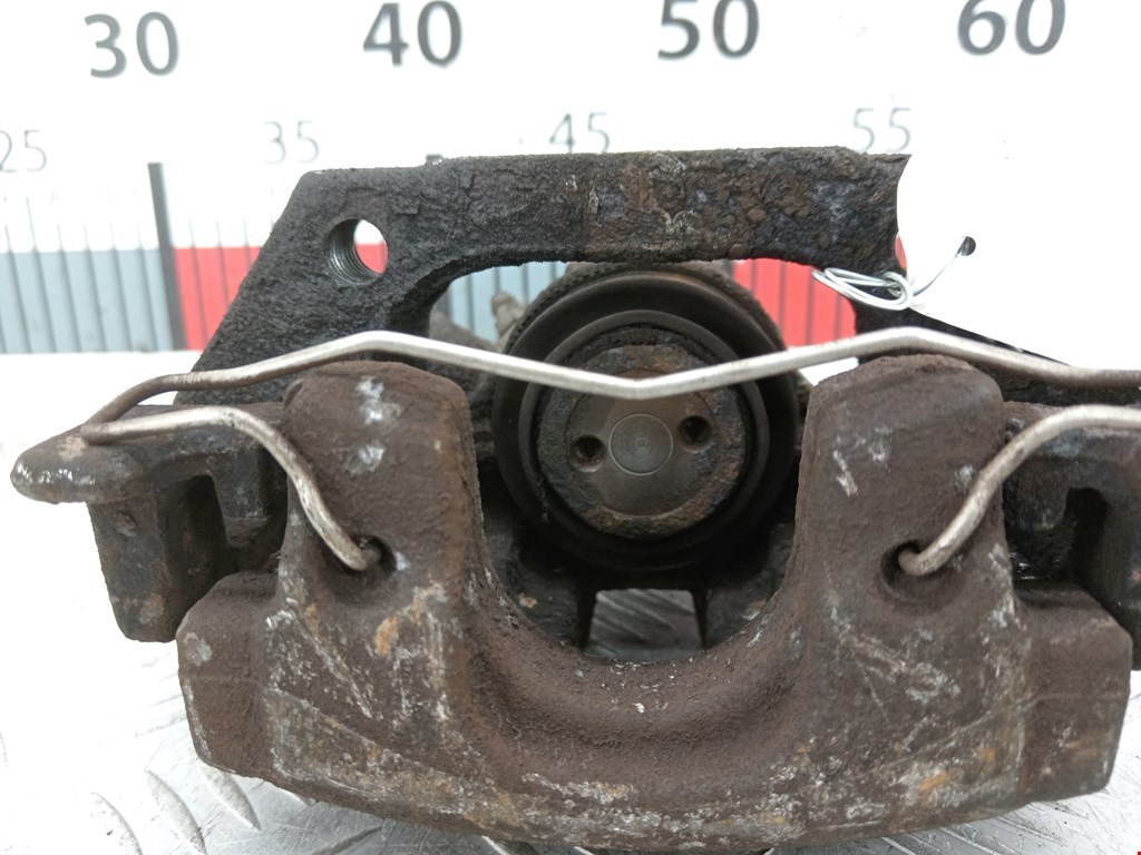 Суппорт задний правый OPEL Signum 2003-2008