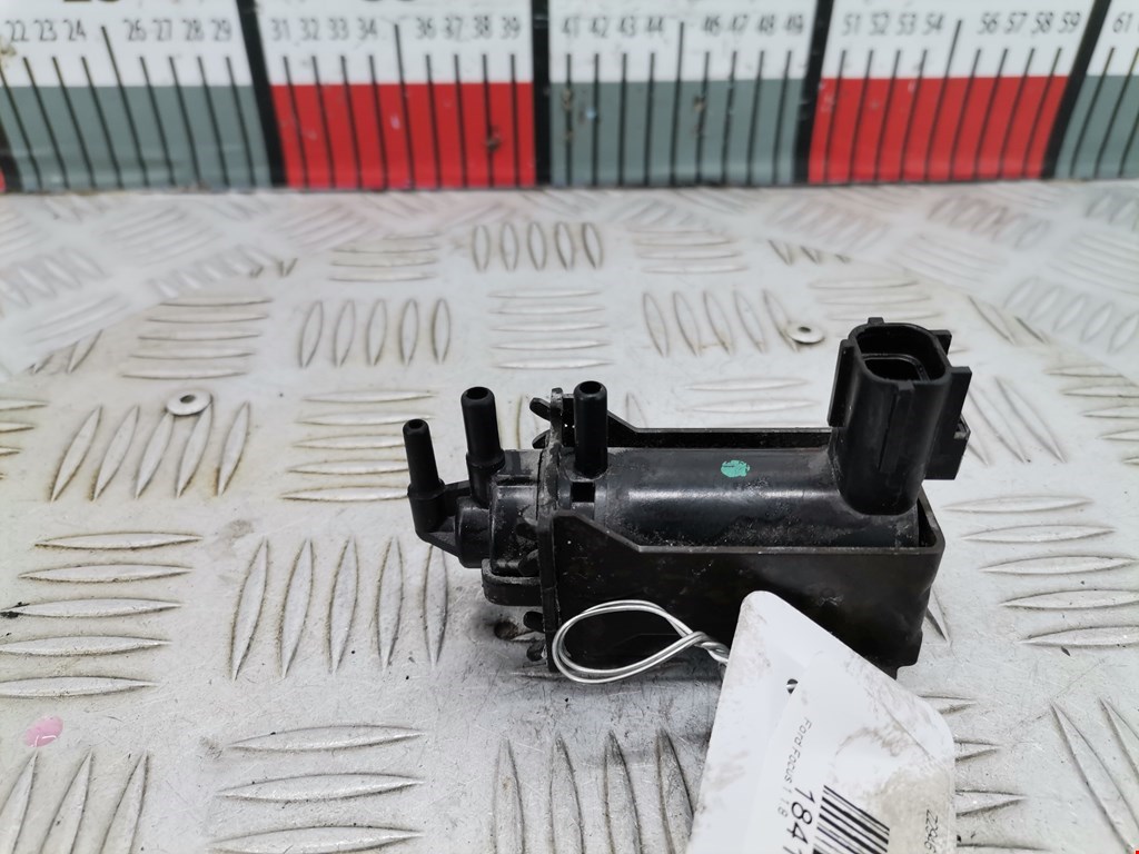 Клапан воздушного фильтра Ford Focus 1 (1998-2005)