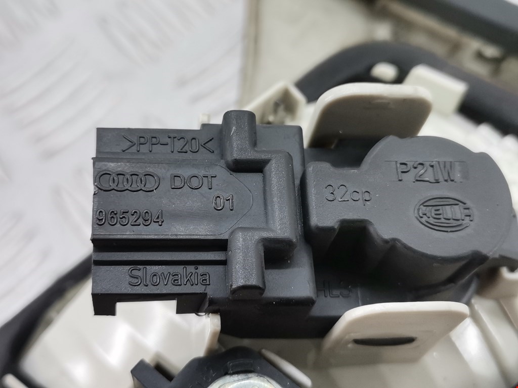 Фонарь задний внутренний правый AUDI A4 B7 2004-2007