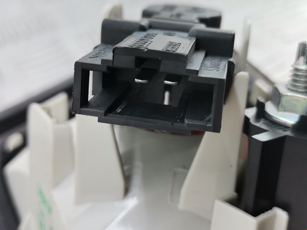 Фонарь задний внутренний правый AUDI A4 B7 2004-2007