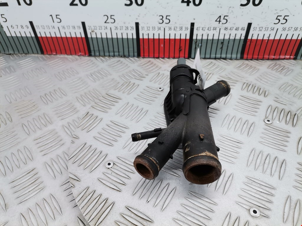 Тройник системы охлаждения SKODA Octavia A5 1Z- 2004-2013