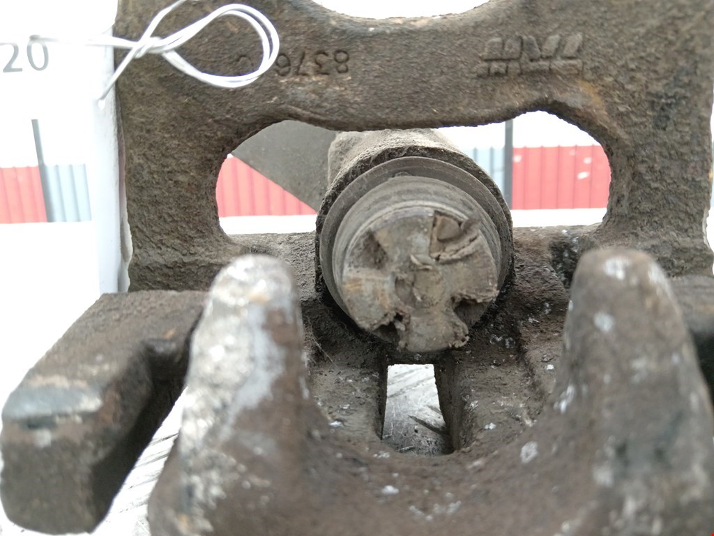 Суппорт задний правый RENAULT Scenic II 2003-2010