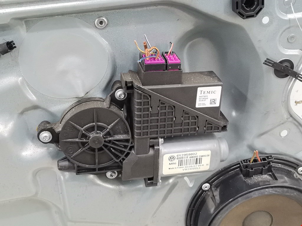 Стеклоподъемник передний левый VOLKSWAGEN Polo IV 2001-2009