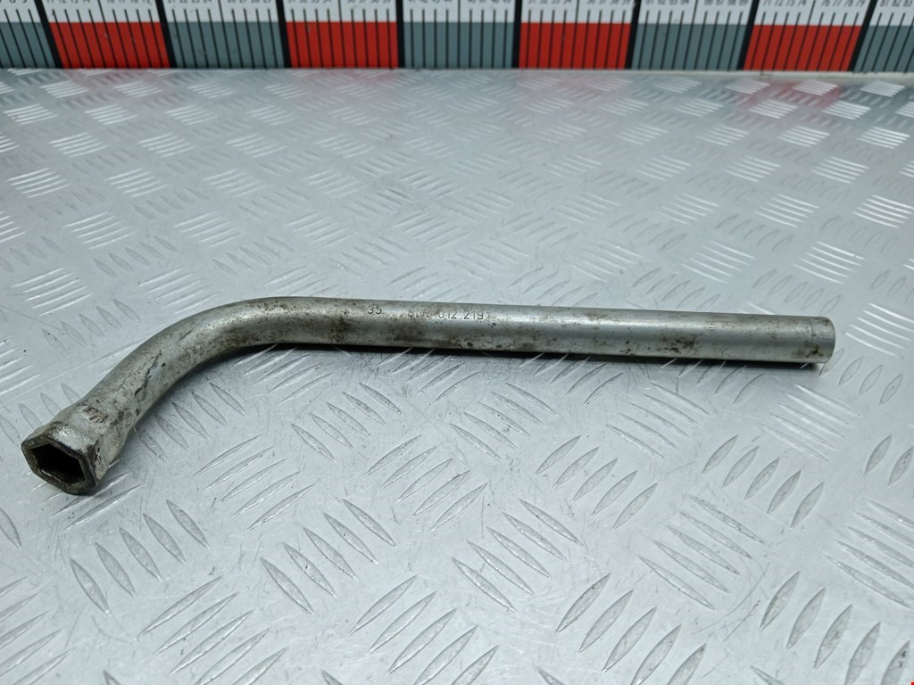 Ключ балонный AUDI A4 B7 2004-2007