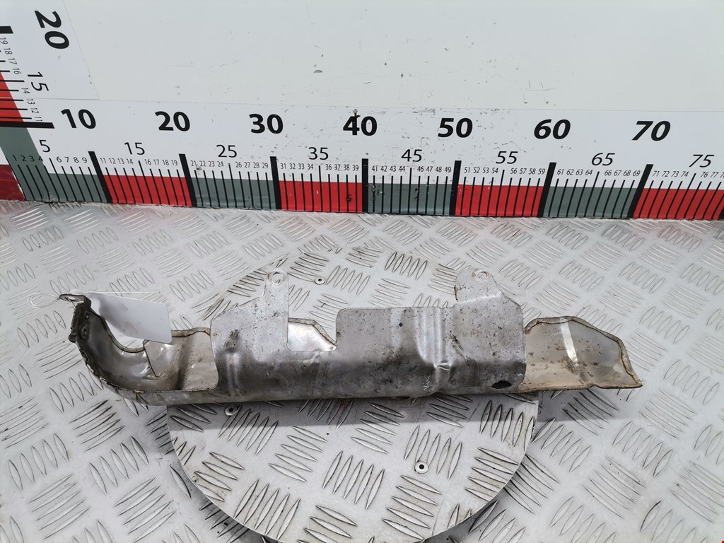 Экран тепловой VOLKSWAGEN Touareg 2002-2010