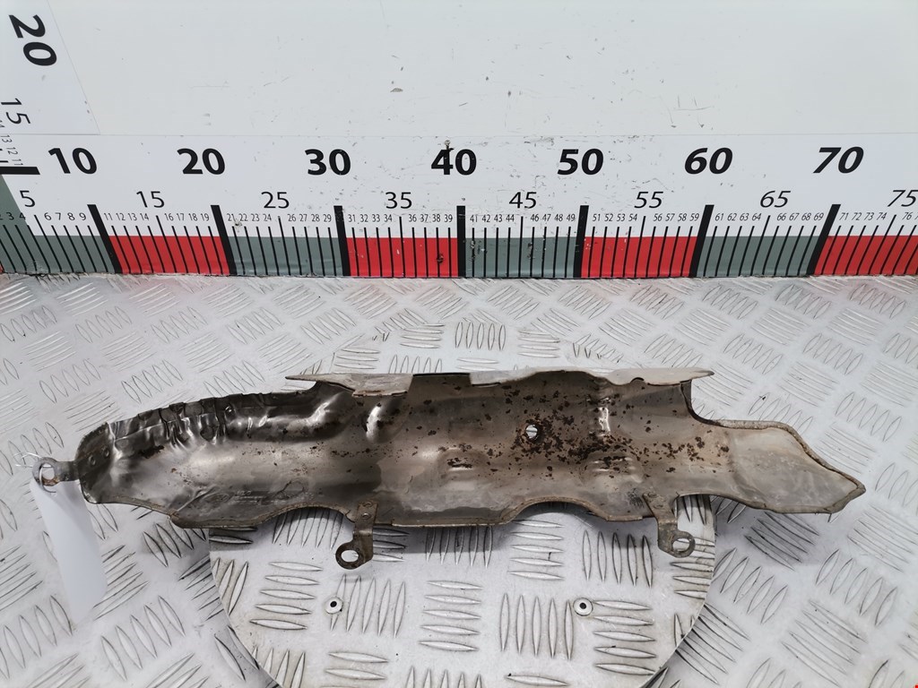 Экран тепловой VOLKSWAGEN Touareg 2002-2010