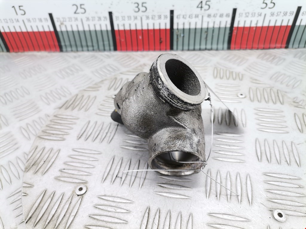 Тройник системы охлаждения VOLKSWAGEN Touareg 2002-2010