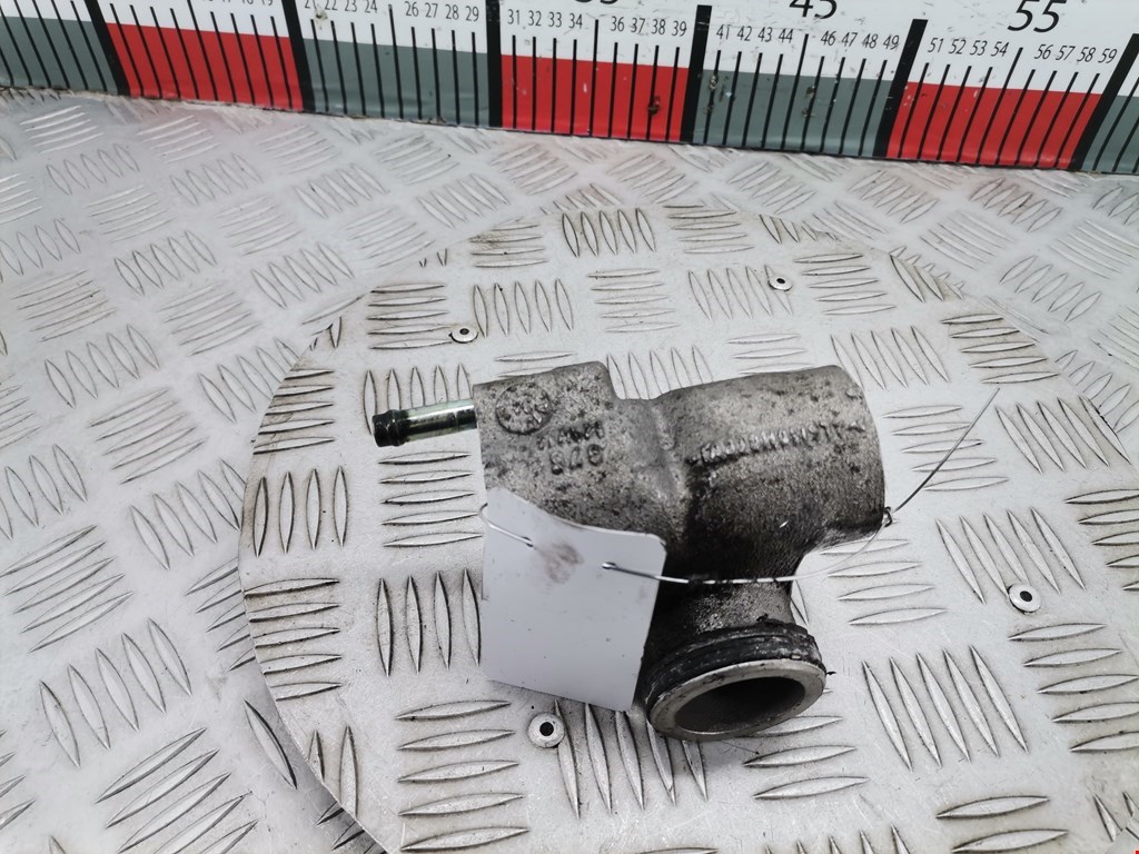 Тройник системы охлаждения VOLKSWAGEN Touareg 2002-2010