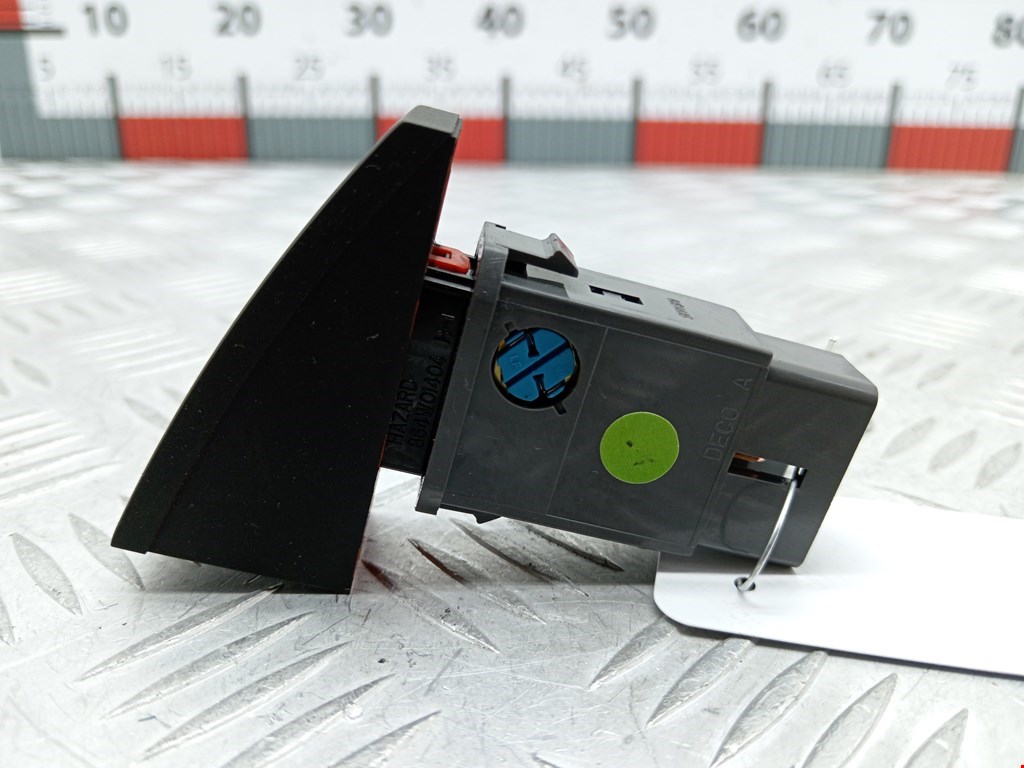 Кнопка аварийной сигнализации (аварийки) CHEVROLET Spark 2010-2015